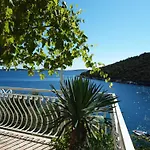 Apartment Beachfront Ljubljeva