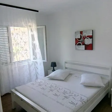 شقة Beachfront Ljubljeva