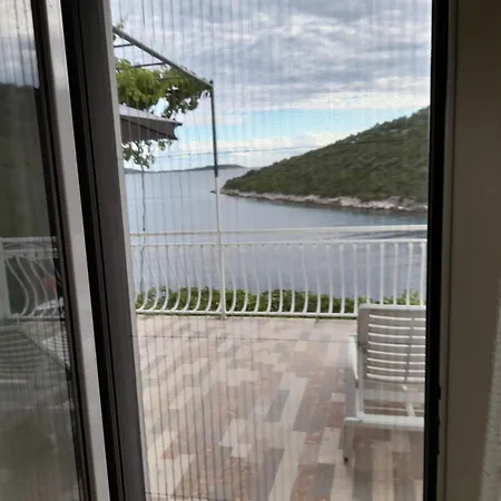 شقة Beachfront Ljubljeva