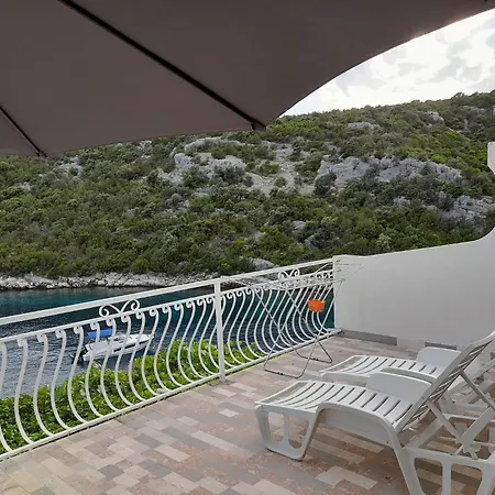 شقة Beachfront Ljubljeva Vinišće
