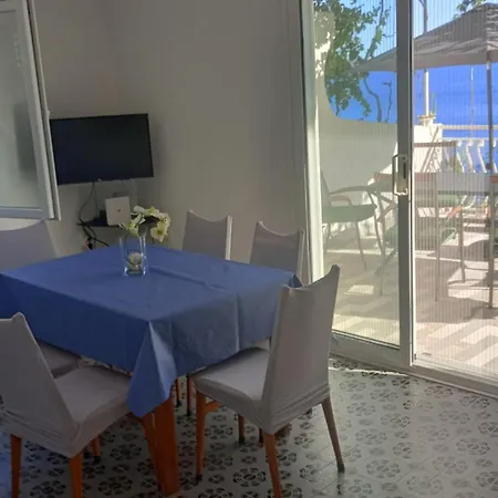 شقة Beachfront Ljubljeva