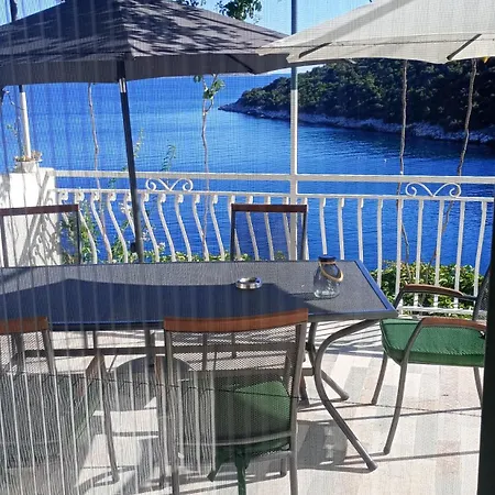 Beachfront Ljubljeva شقة *